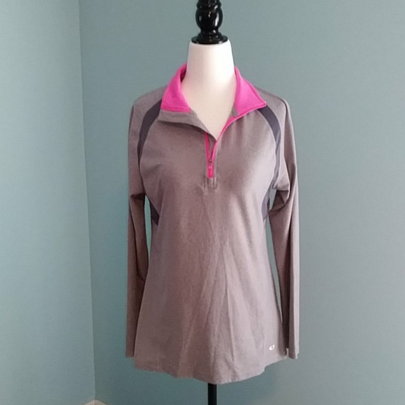 Champion Tops - 🛍️3/$25 Champion Activewear